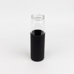 Бутылка стеклянная с силиконовой манжетой и бамбуковой крышкой  Glass, черная — изображение 4